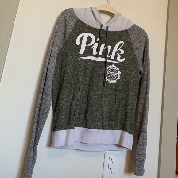 PINK Sweater - Picture 1 of 3